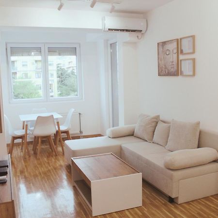 Magnolia Apartment Skopje Bagian luar foto